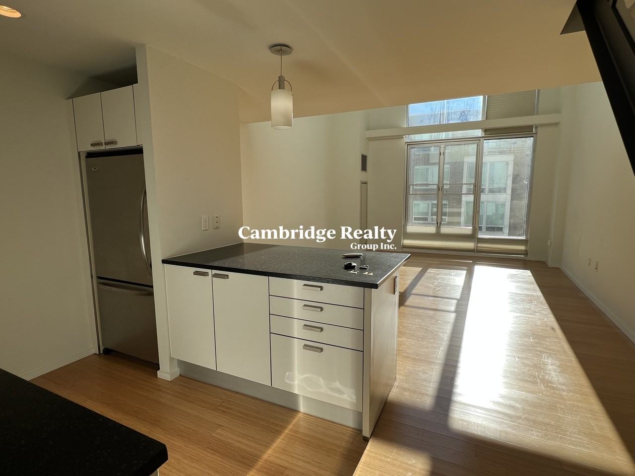 1 Earhart St #521