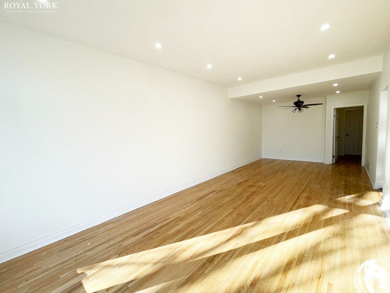 28 Chesapeake Ave #1 - Photo 3 of 19