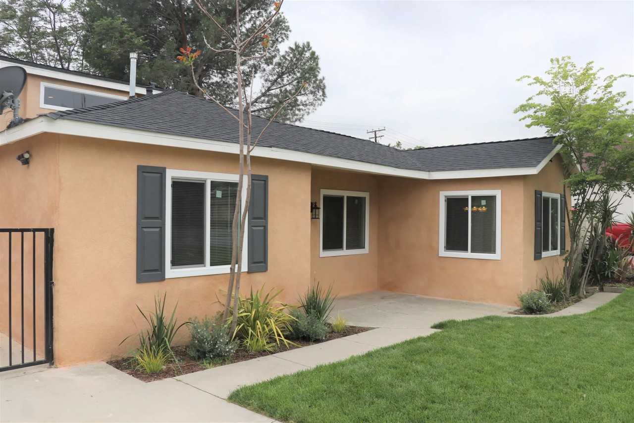 1629 Kendall Dr - Photo 3 of 30