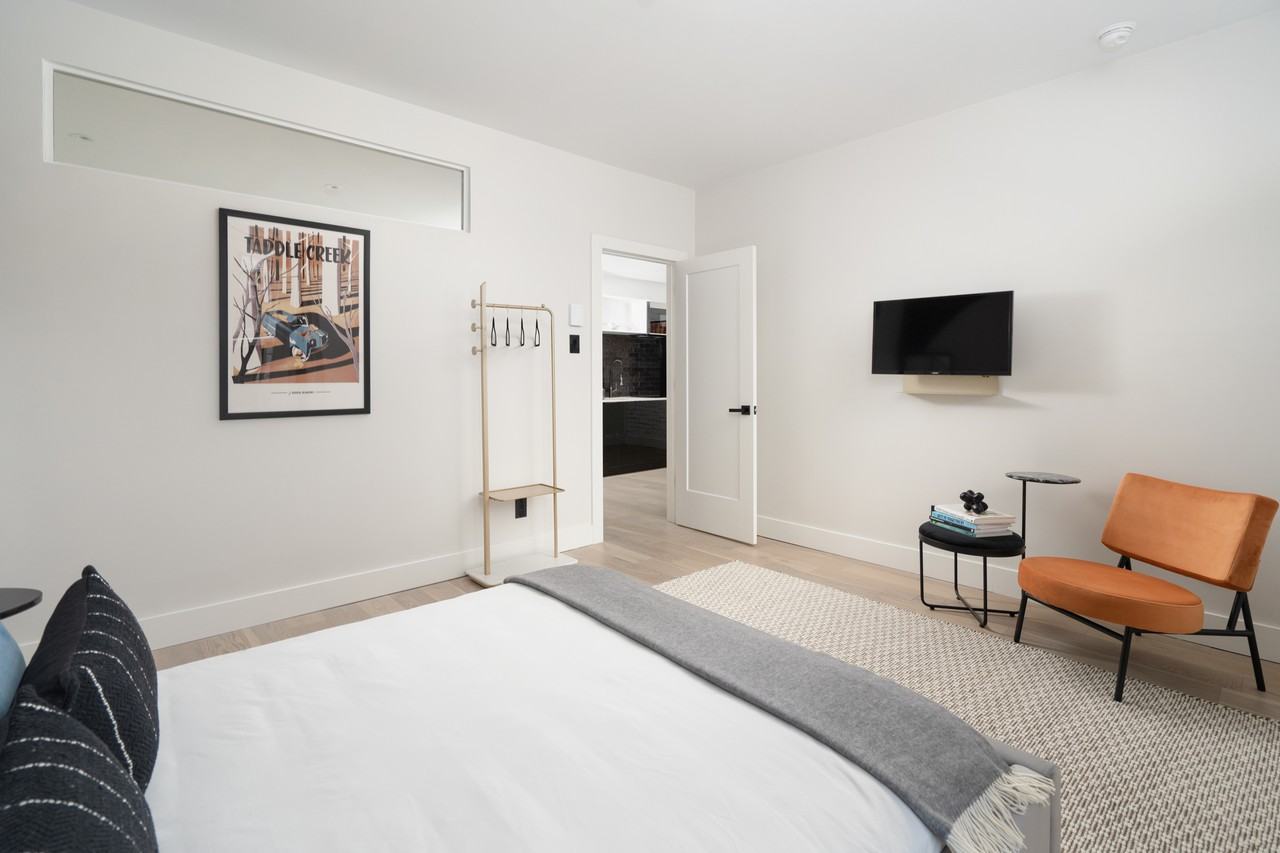 4265 Rue Saint-Denis ##1 — photo 3