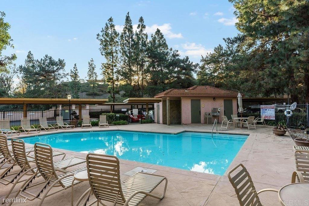 12023 Alta Carmel Ct #252