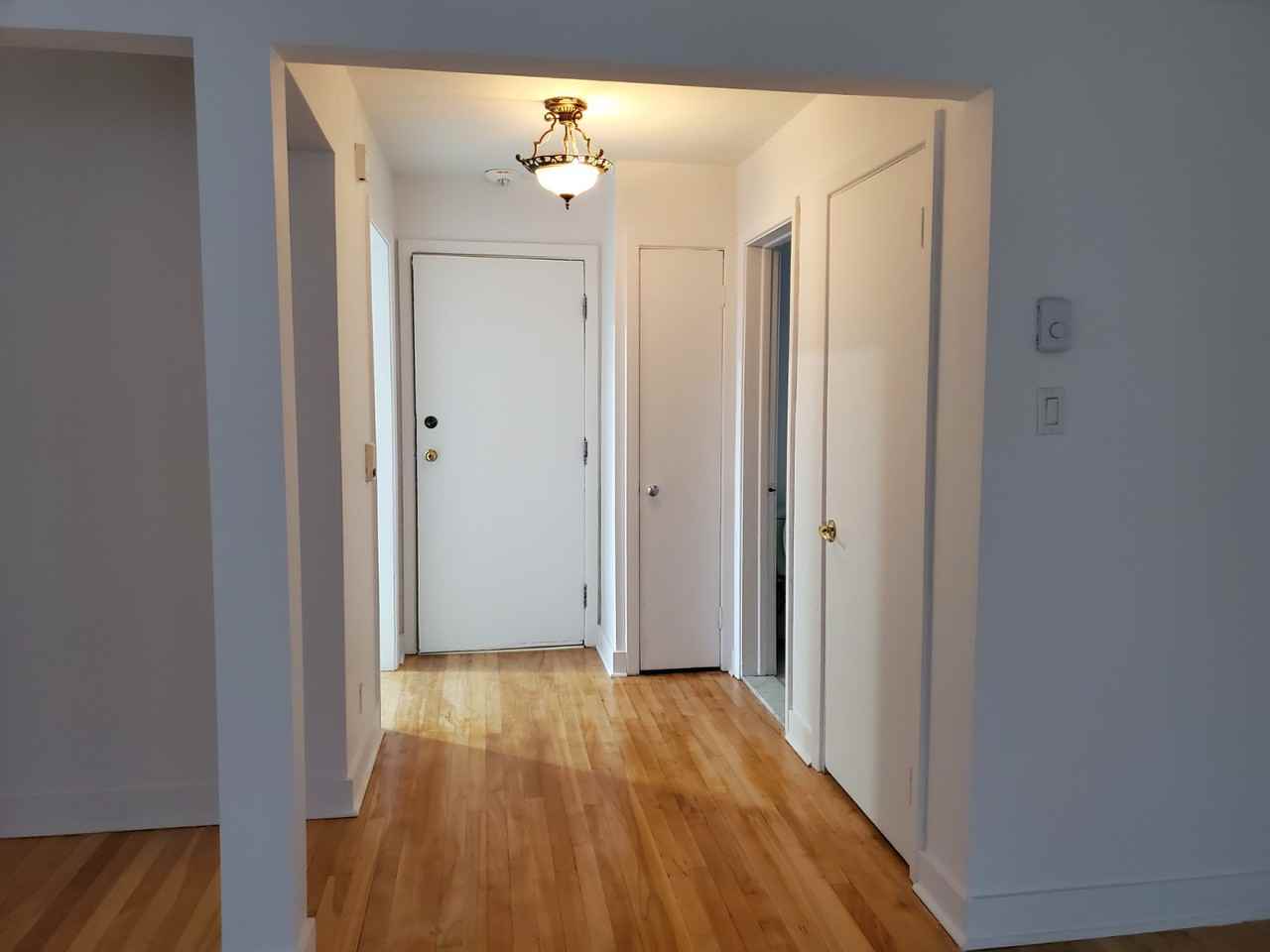 2875 Avenue Ekers #12 - Photo 3 of 8