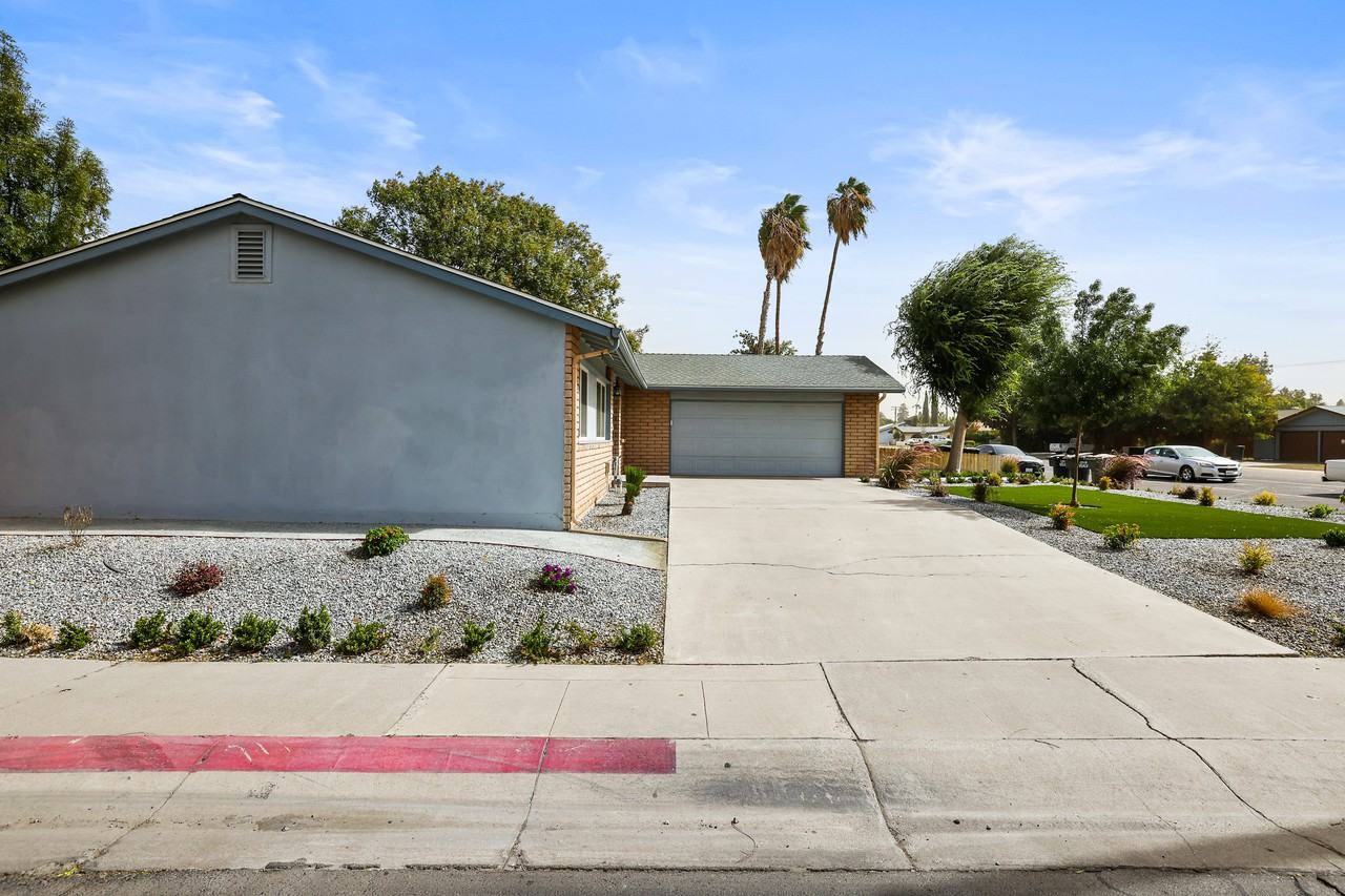3636 W Tulare Ave #1 - Photo 4 of 47