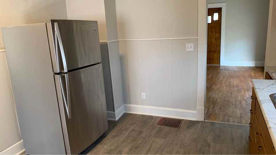 313 E Newkirk St #1 - Photo 7 of 14