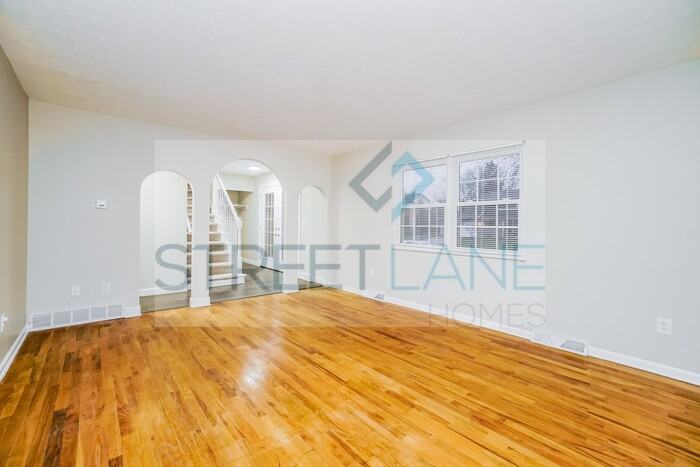 1236 Middlefield Ct - Photo 2 of 15