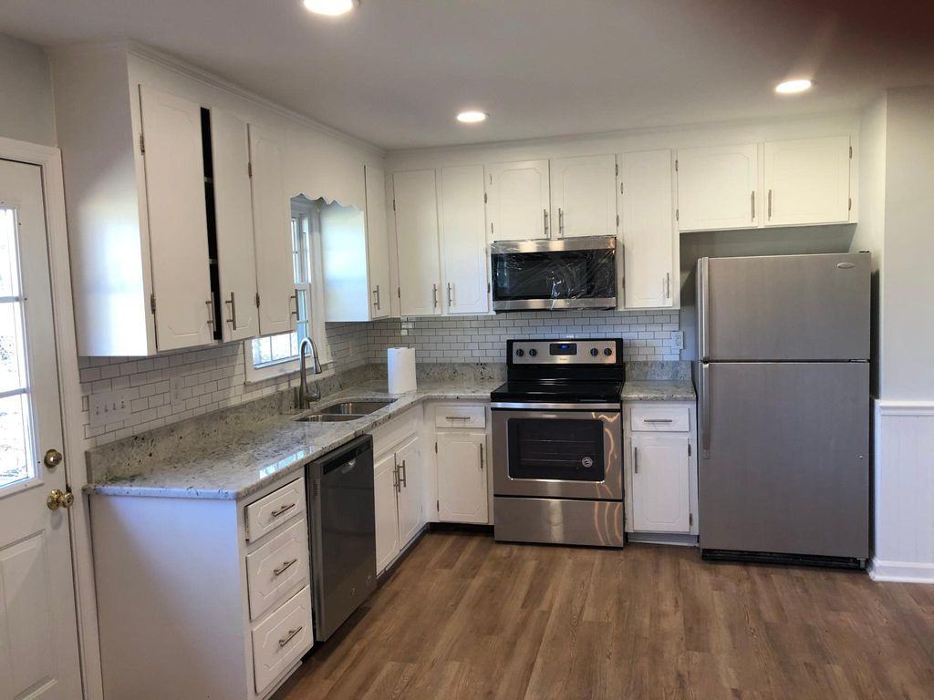 820 North Harrison Avenue - Photo 2 of 9