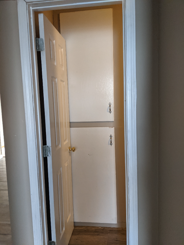 304 W Broadway - Photo 3 of 8