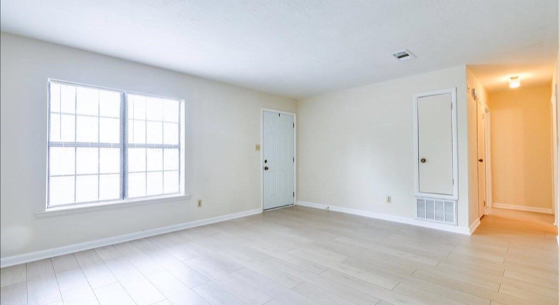 2218 Leeway Lndg - Photo 3 of 19