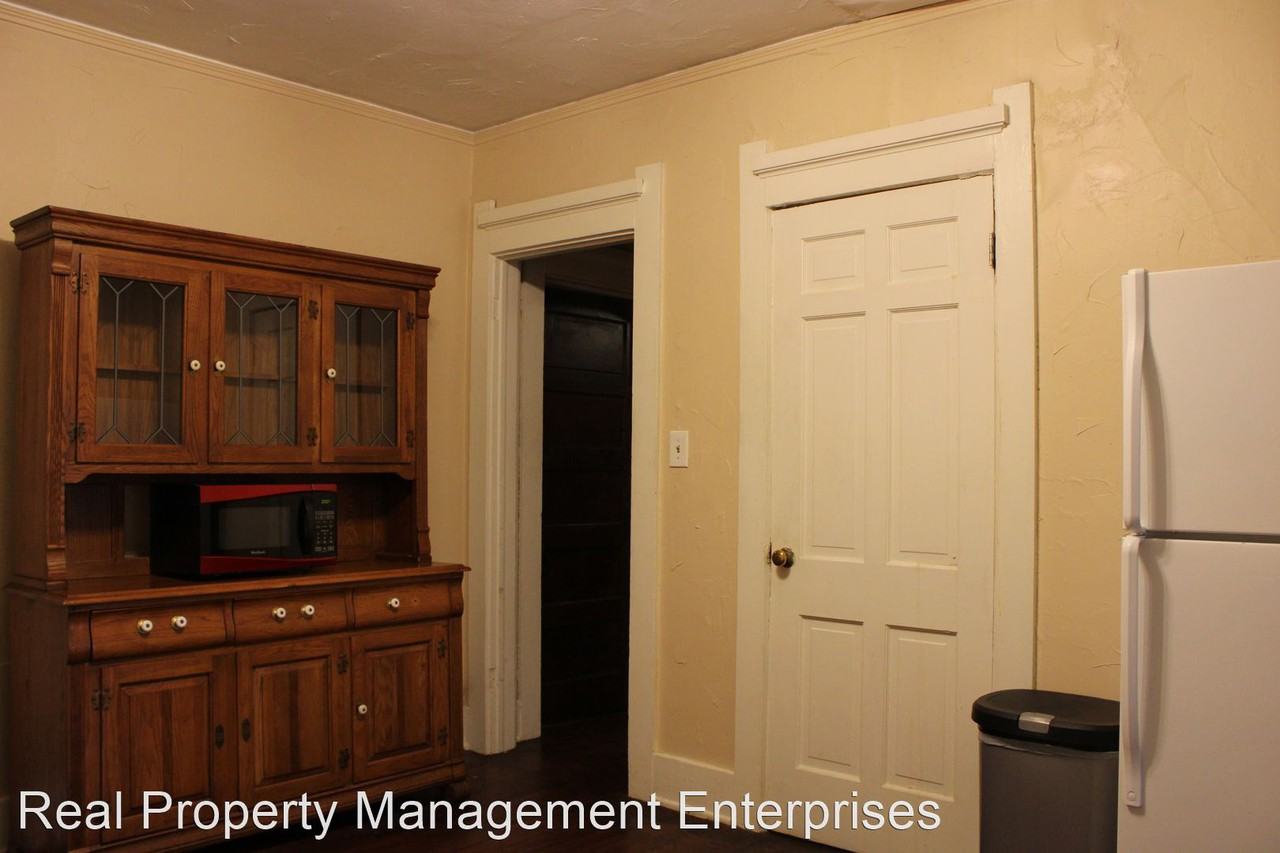 2224 NW 16th St - Photo 2 of 7