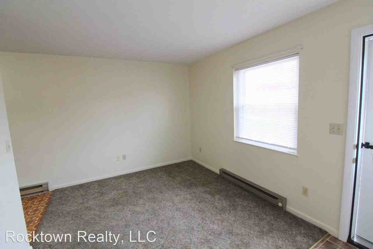 203 Rockingham Drive - Photo 3 of 11