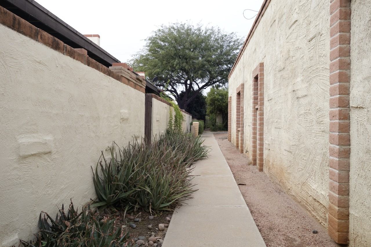 4148 N Via Villas - Photo 3 of 17