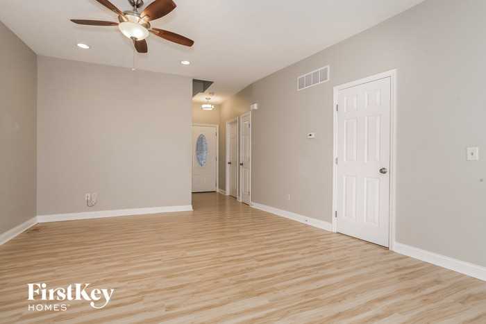 7814 Wilderness Way - Photo 3 of 15