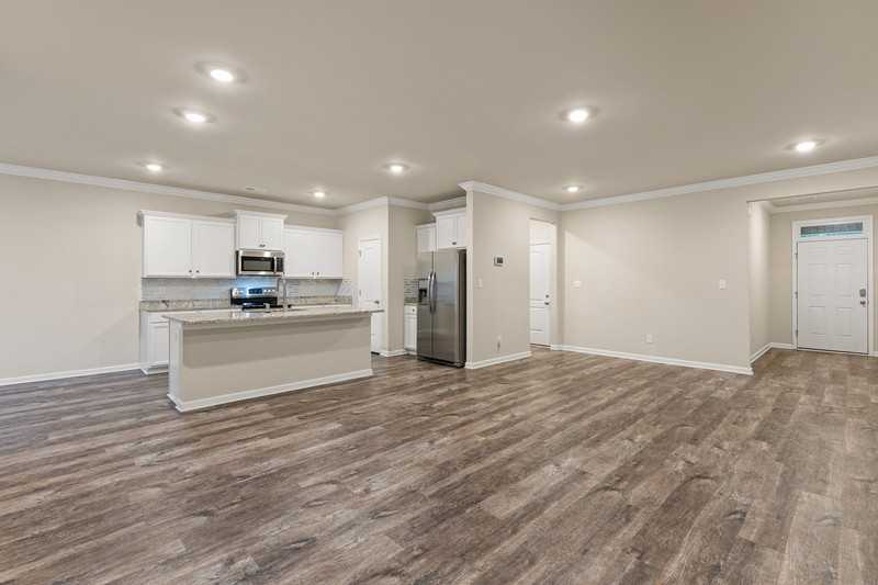 300 Dinner Tree Sq - Photo 4 of 34