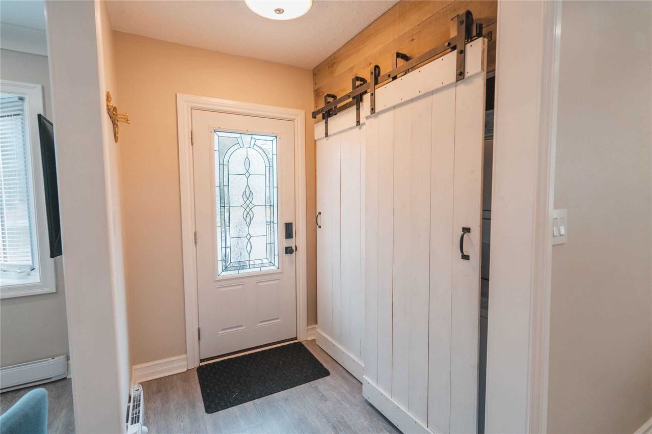 446 Cromwell Avenue - Photo 2 of 10