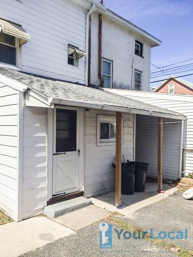 17 Main St - Photo 3 of 10