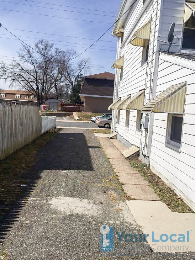 17 Main St - Photo 2 of 10