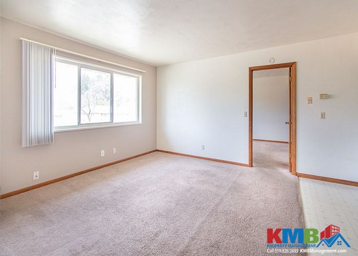 119 Southview Drive #E - Photo 2 of 9