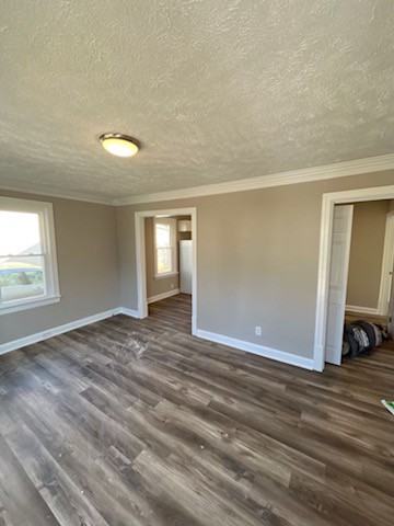 324 Victory Ave #1 - Photo 2 of 17