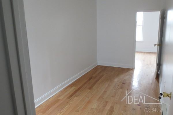 134 Starr St 4R - Photo 2 of 12
