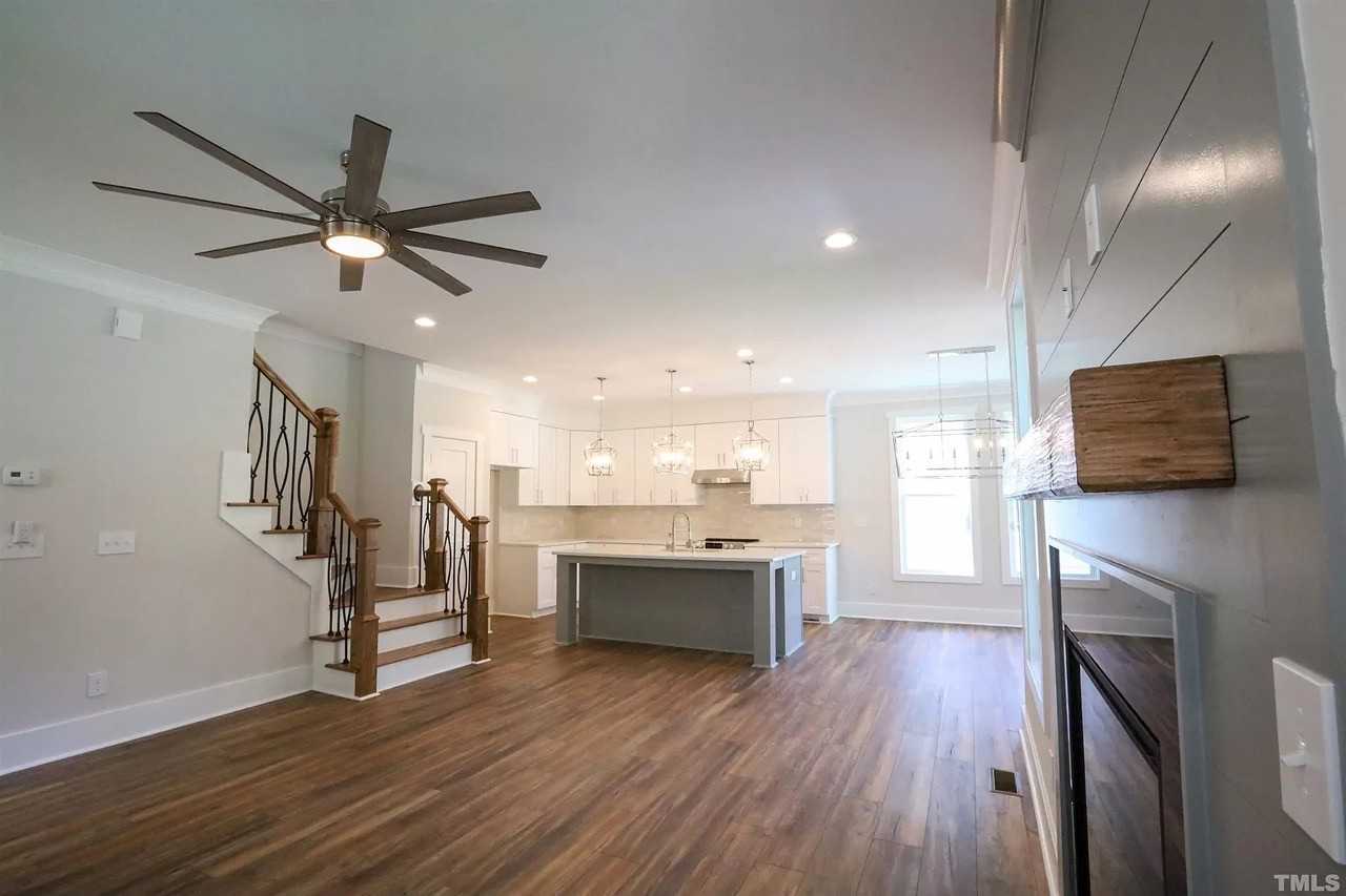 1907 Edgerton Dr - Photo 5 of 26