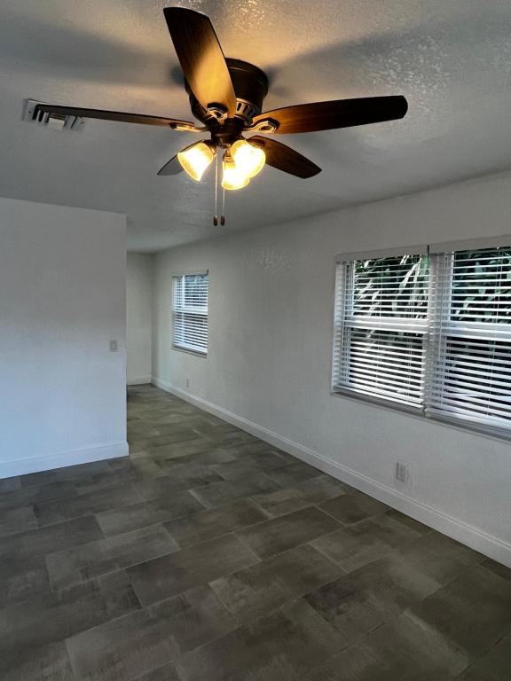 3914 Herndon Dr - Photo 7 of 15