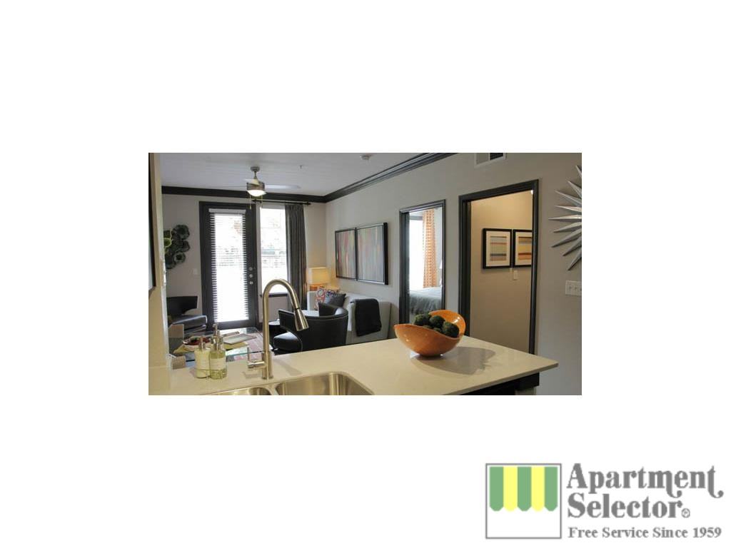 5920 East University Avenue - Photo 3 of 8