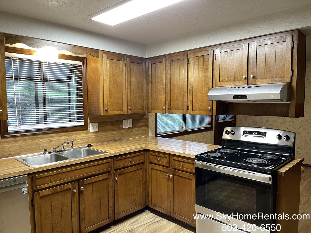 1154 Dawn Drive - Photo 3 of 13