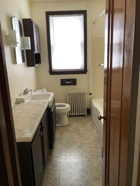 1605 1/2 N 9th Ave #1SOUTH - Photo 3 of 6