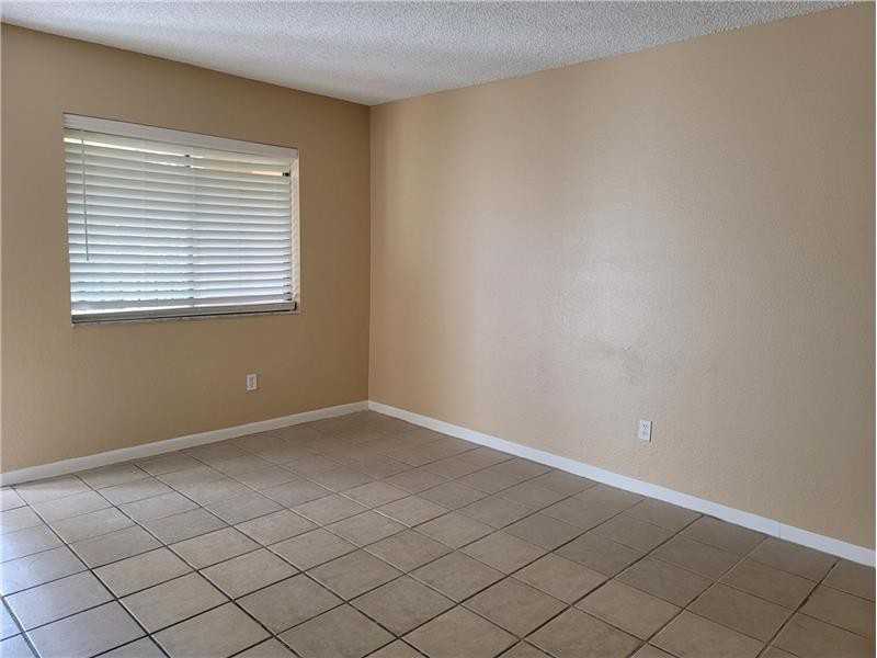 6011 10th Ave N #201 - Photo 2 of 20