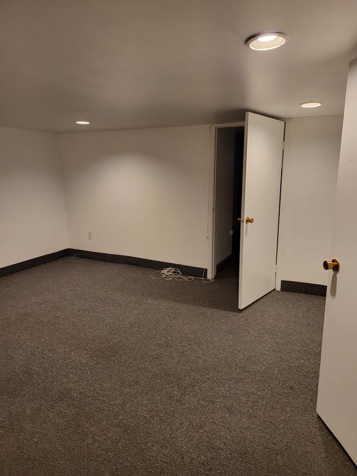 622 Huron Street #B1 - Photo 7 of 12