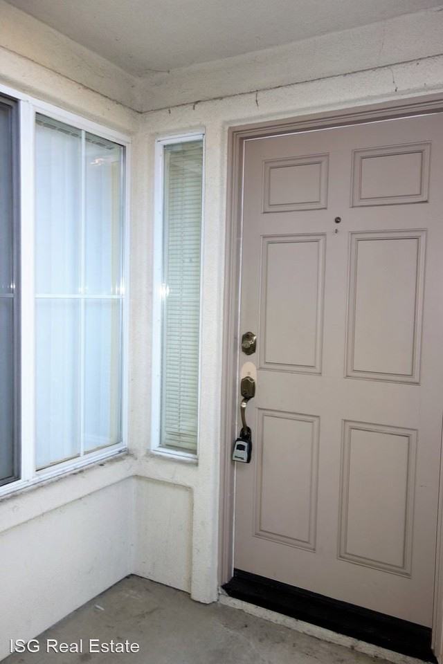 2240 Lago Madero - Photo 2 of 15