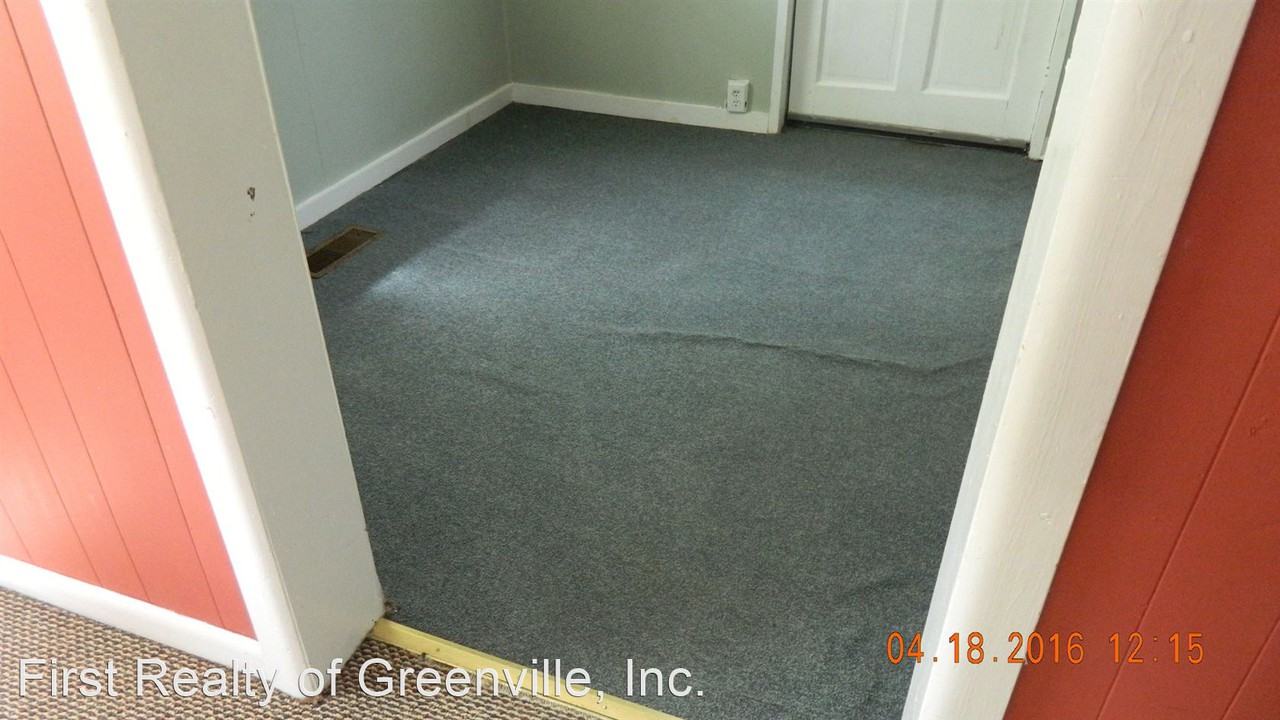 1014 Aztec Rd - Photo 3 of 13