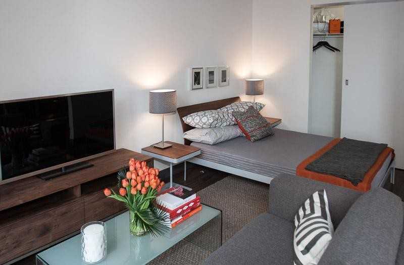 W Jackson Blvd #1925