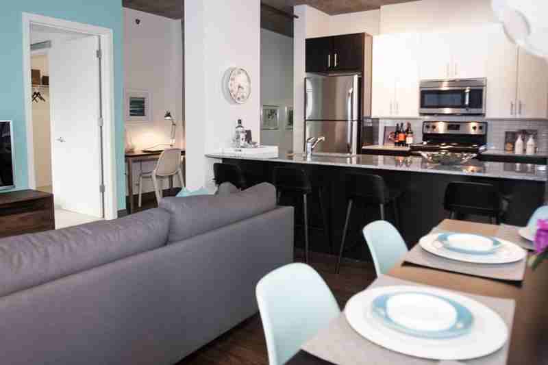 W Jackson Blvd #1863