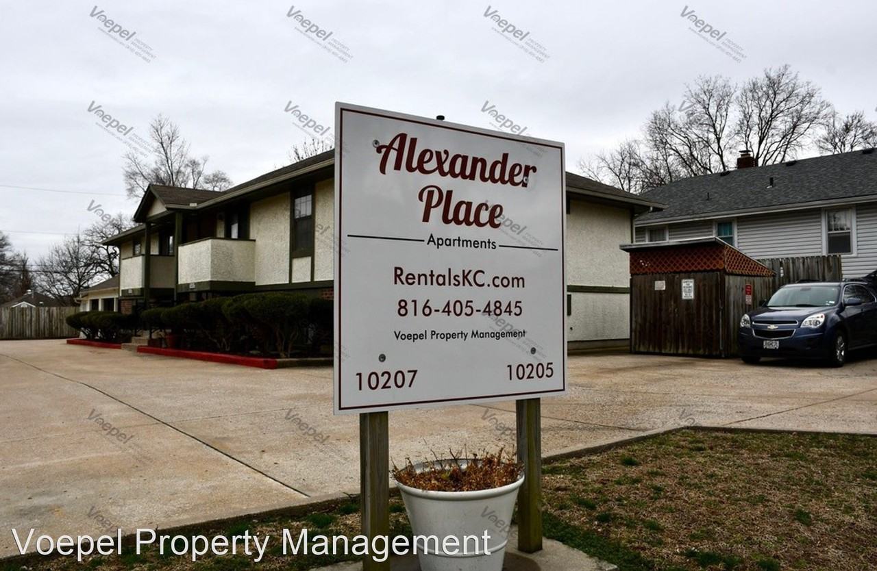 10205 E. 63rd Ter. - Photo 3 of 15