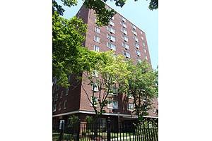 Hyde Park West Apartments - Photo 3 of 13