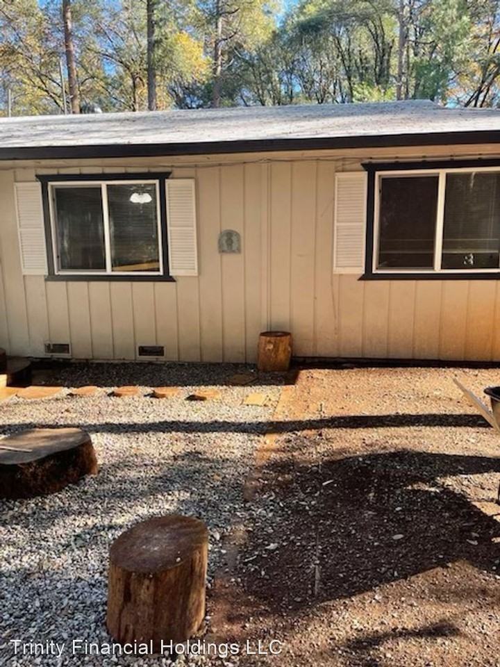 17961 Ridge Rd - Photo 3 of 42