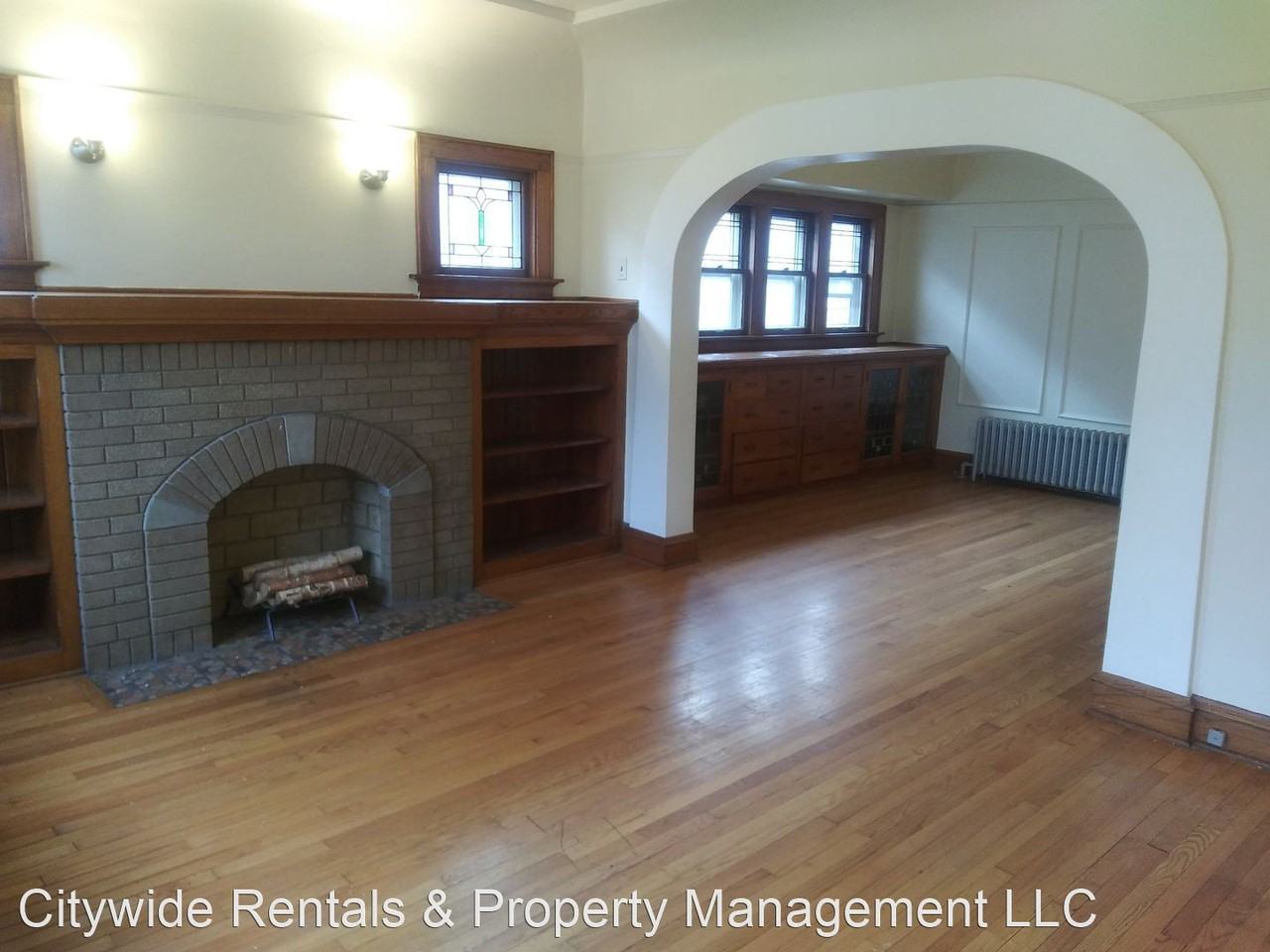 3223 N 45th St - Photo 3 of 13