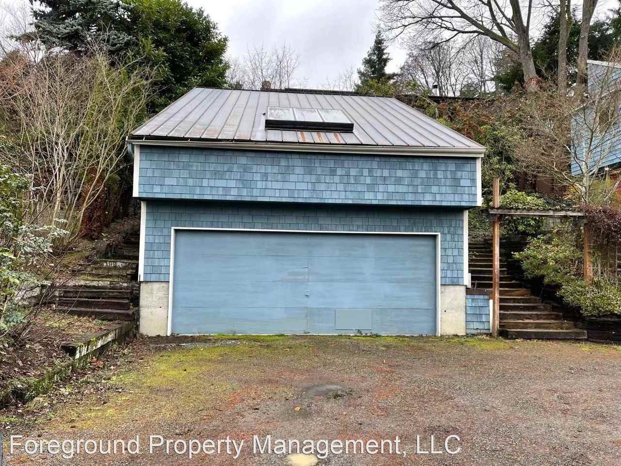 543 Overlake Dr E - Photo 2 of 15