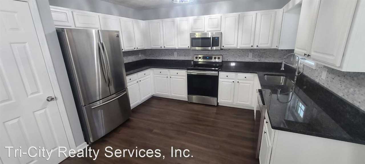 10 Glazier Farms Dr - Photo 2 of 9