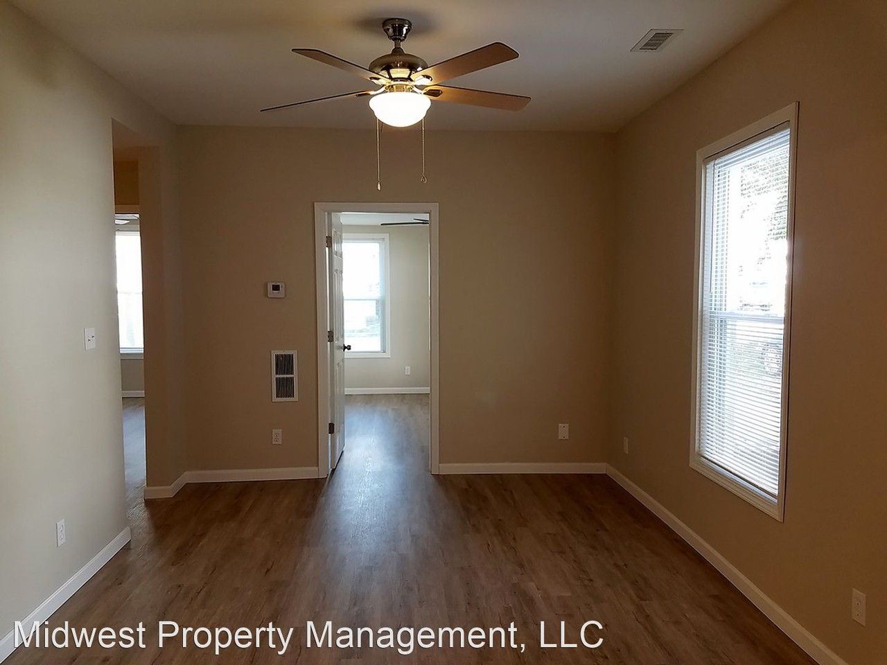 312 N 8th St - Photo 3 of 11