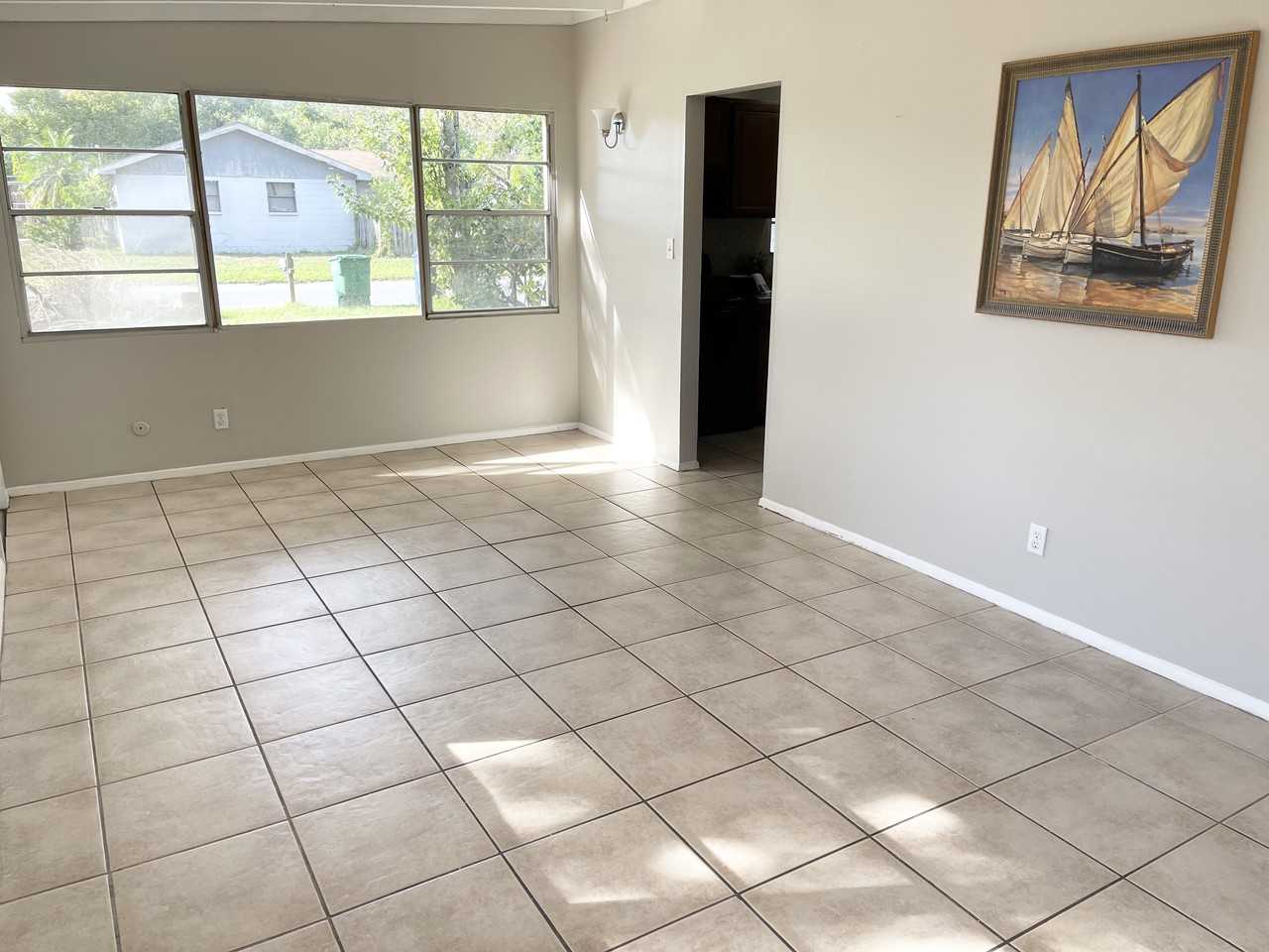 6238 S Grady Ave - Photo 6 of 17