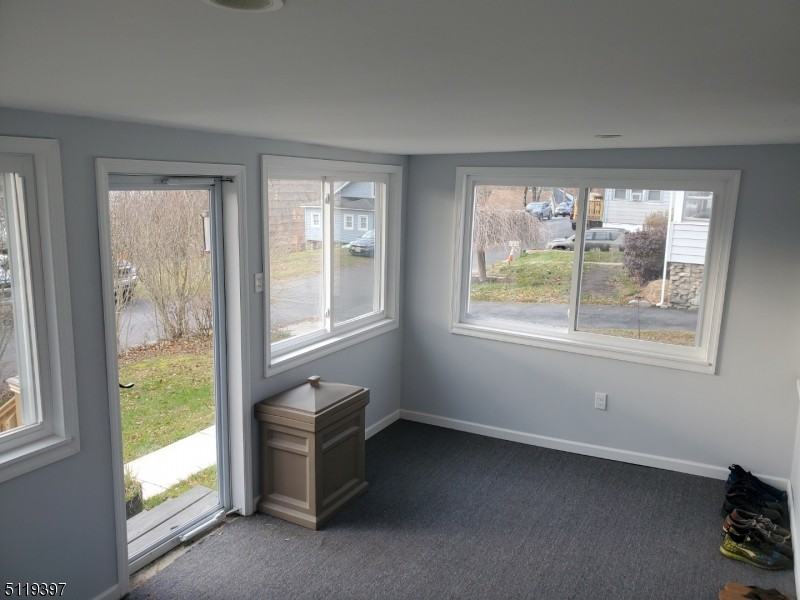 7 Lakeview Ter - Photo 3 of 11