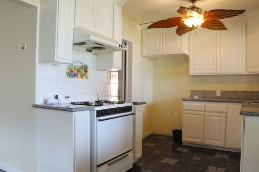 416 E Camile St - Photo 3 of 9