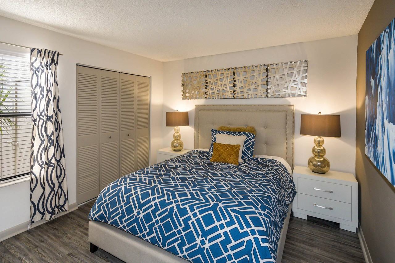 Water's Edge - Photo 4 of 16