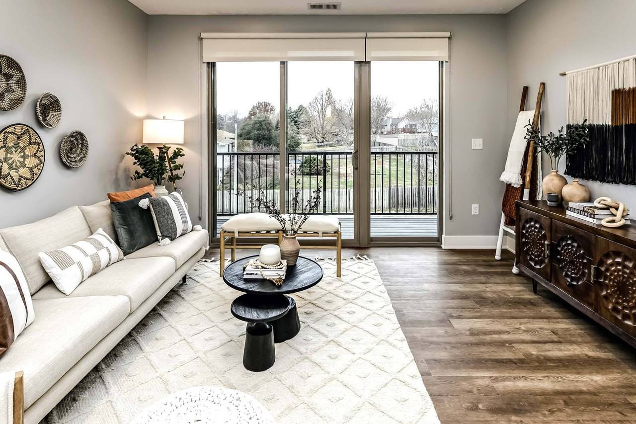 Echo Park - Photo 6 of 38