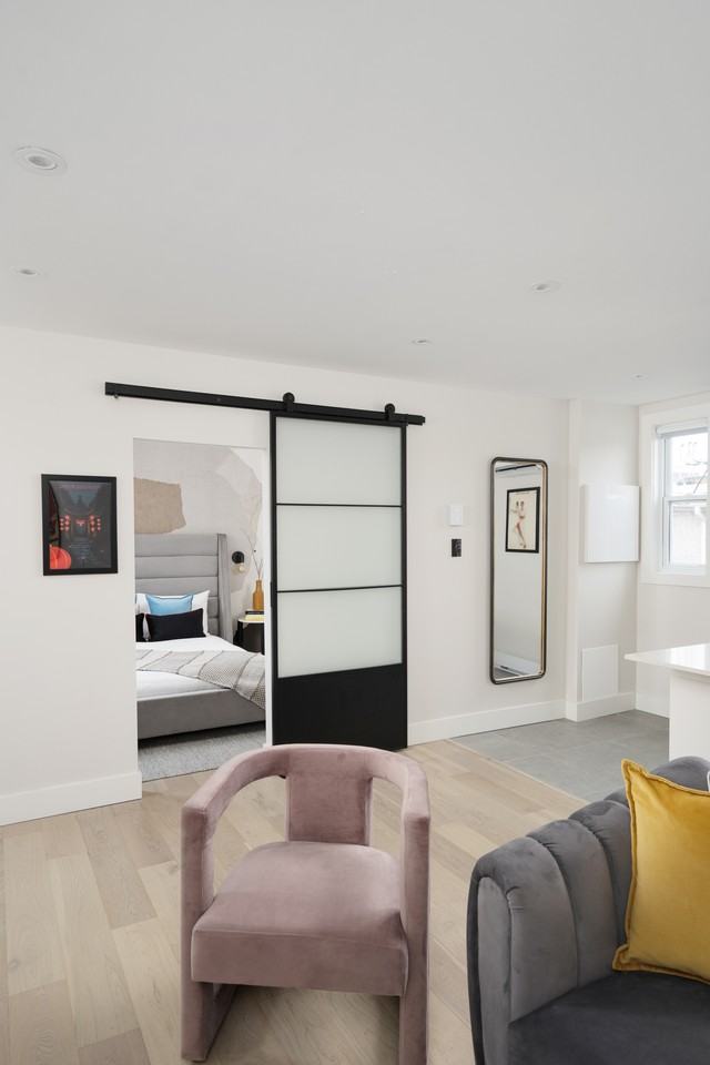 4265 Rue Saint-Denis ##1 — photo 2