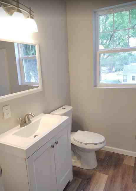 77 26th Avenue Southwest - Photo 2 of 9