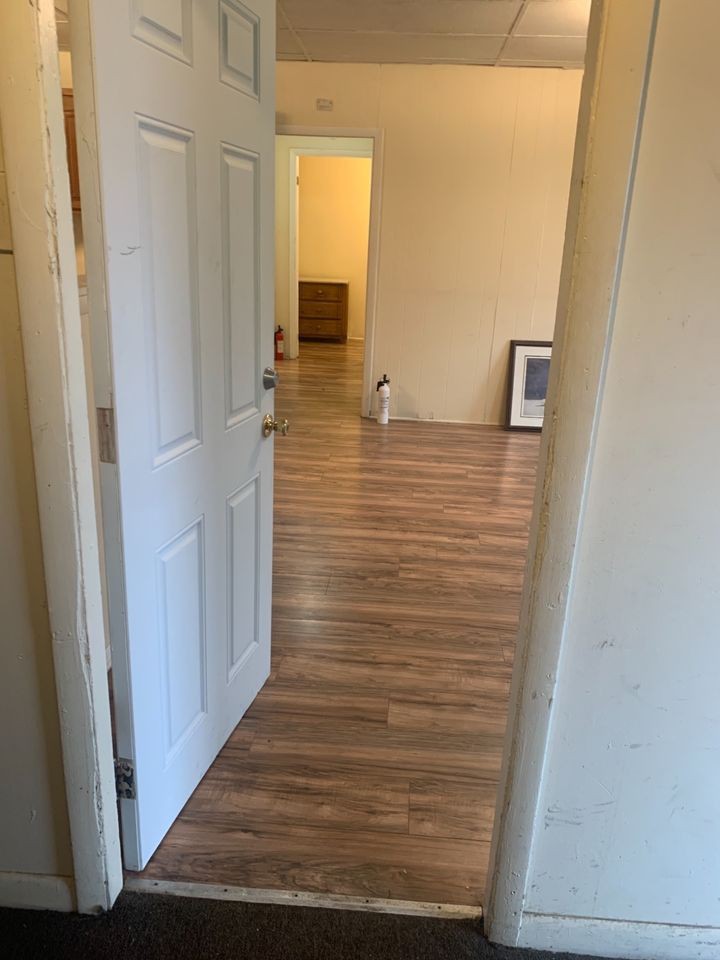 Pine St Apartments - Photo 2 of 8