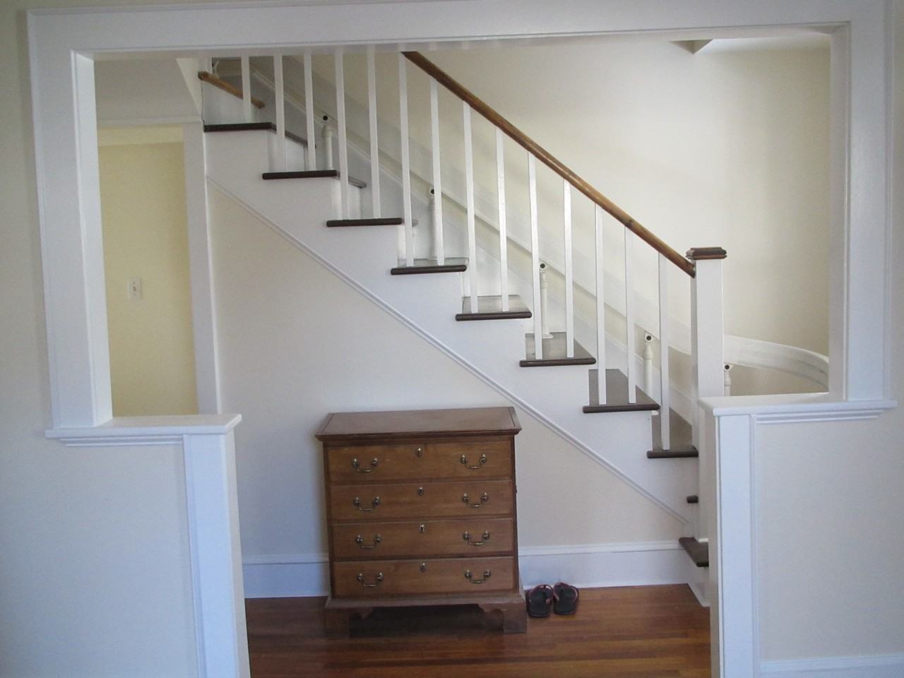 97A Bay Ave - Photo 3 of 11